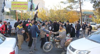 ایستگاه صلواتی سیار شرکت گاز استان قم برپا شد
