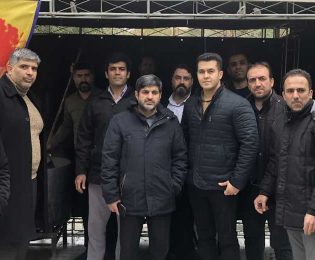 حضور بسیجیان پایگاه شهید چمران در مراسم تشییع شهیدان کریمی و آقازاده