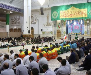 حضور مدیران شرکت گاز استان قم در مراسم خطبه‌خوانی حرم مطهر