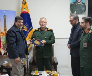 دیدار مدیرعامل شرکت گاز استان با فرمانده سپاه قم
